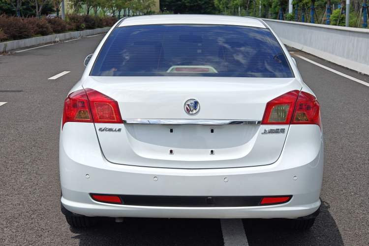 Used Buick Excelle 2015 1.5L Automatic Classic Model Exterior 7