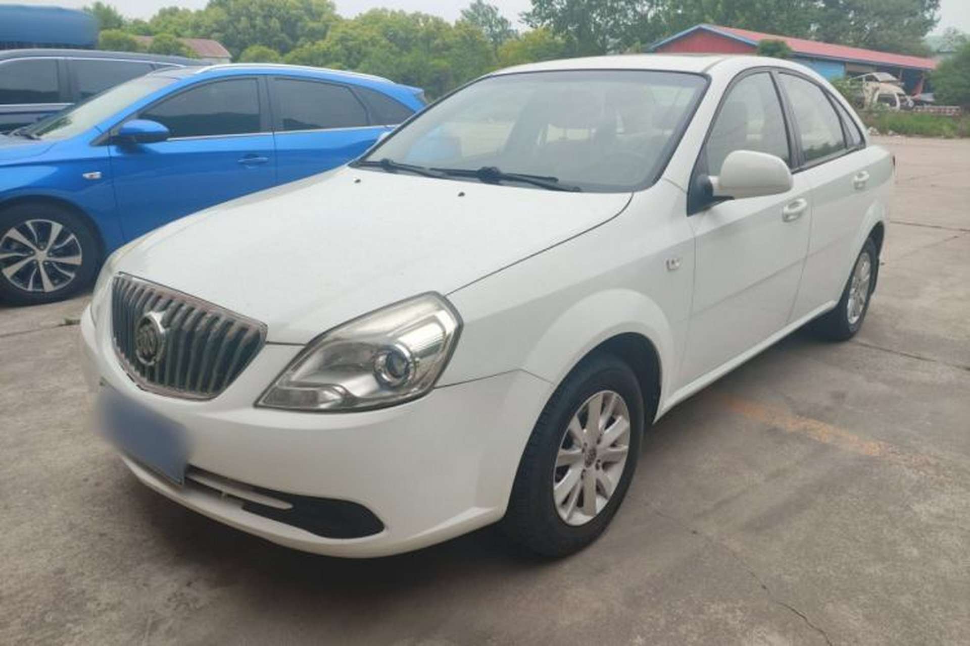 Used Buick Excelle 2015 1.5L Manual Classic Trim Front Left 45 Deg