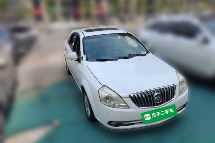 Used Buick Excelle 2015 1.5L Manual Classic Trim Front Right 45 Deg