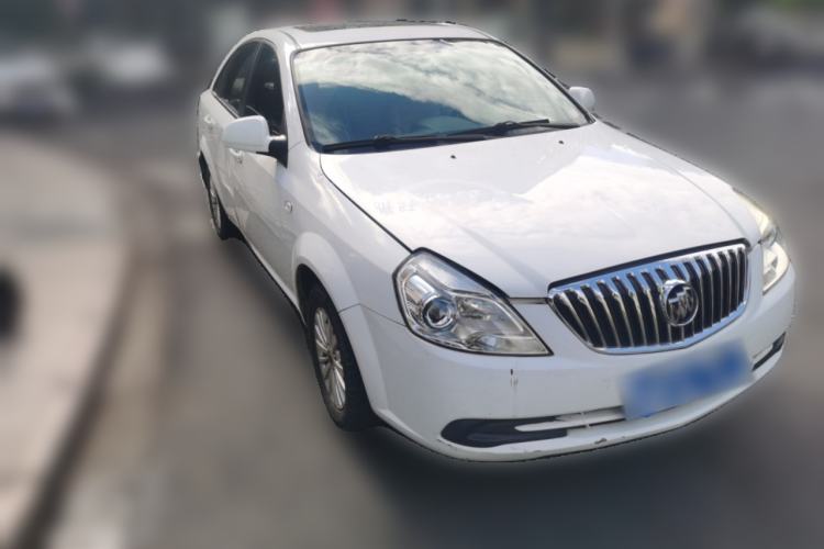 Used Buick Excelle 2015 1.5L Manual Classic Trim Front Right 45 Deg