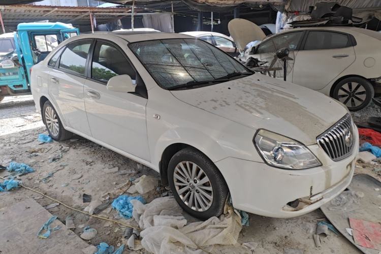 Used Buick Excelle 2015 1.5L Automatic Luxury Edition Front Right 45 Deg