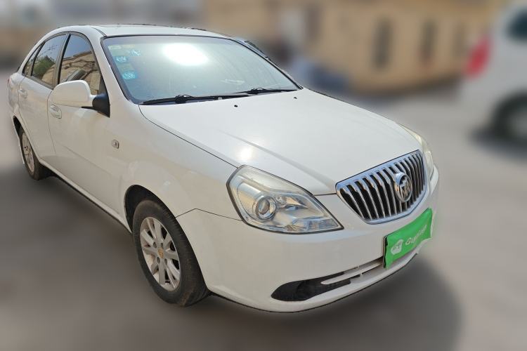 Used Buick Excelle 2015 1.5L Manual Classic Trim Front Right 45 Deg
