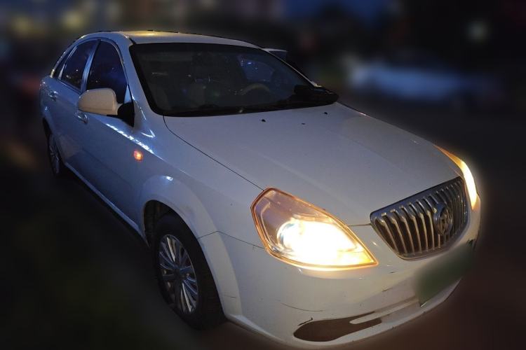 Used Buick Excelle 2015 1.5L Manual Classic Trim Front Right 45 Deg