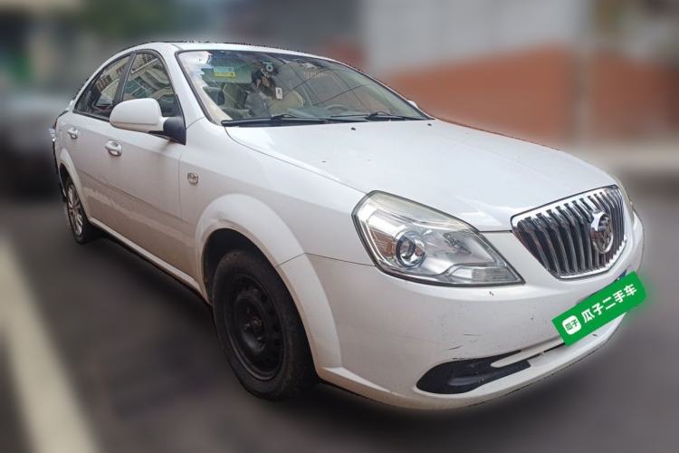 Used Buick Excelle 2015 1.5L Manual Classic Trim Front Right 45 Deg