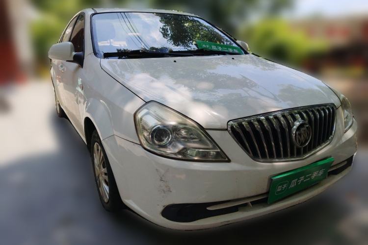Used Buick Excelle 2015 1.5L Manual Classic Trim Front Right 45 Deg