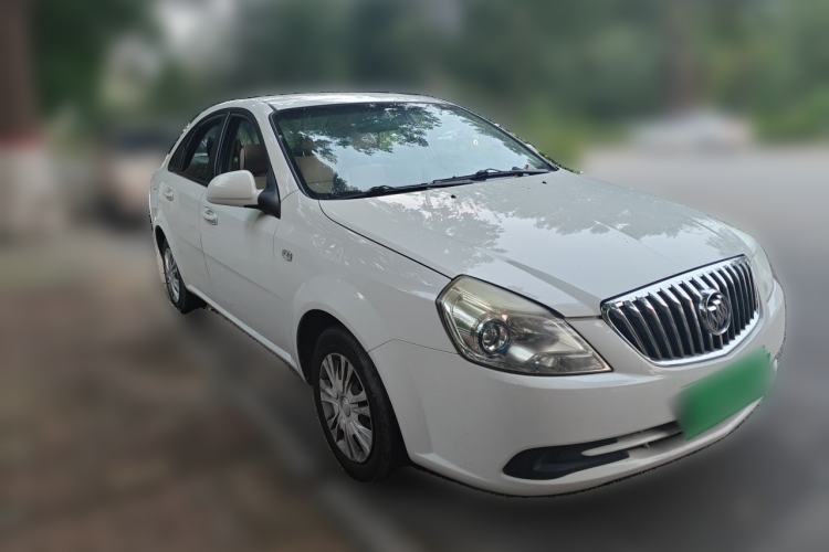 Used Buick Excelle 2015 1.5L Automatic Classic Model Front Right 45 Deg