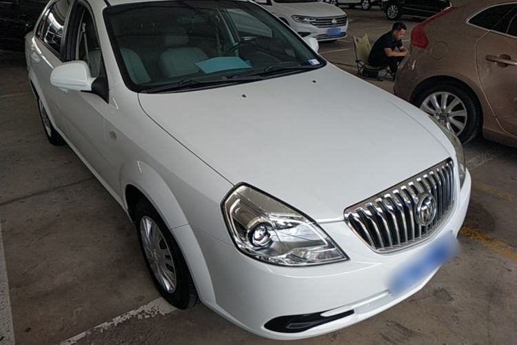 Used Buick Excelle 2015 1.5L Automatic Classic Model Front Right 45 Deg