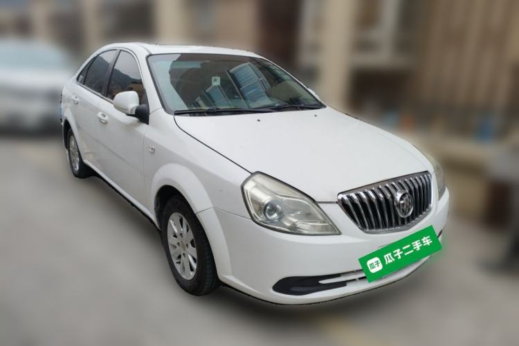 Used Buick Excelle 2015 1.5L Manual Classic Trim Front Right 45 Deg