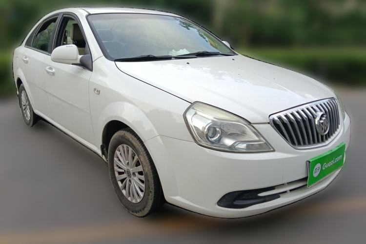 Used Buick Excelle 2015 1.5L Manual Classic Trim Front Right 45 Deg