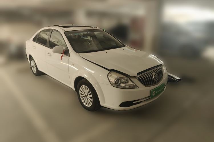 Used Buick Excelle 2015 1.5L Manual Classic Trim Front Right 45 Deg