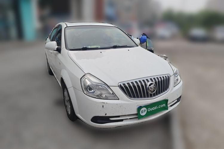 Used Buick Excelle 2015 1.5L Manual Classic Trim Front Right 45 Deg