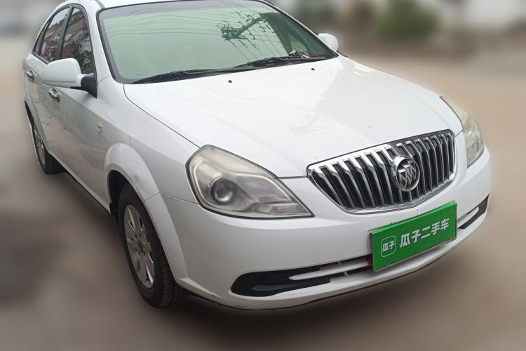 Used Buick Excelle 2015 1.5L Manual Classic Trim Front Right 45 Deg
