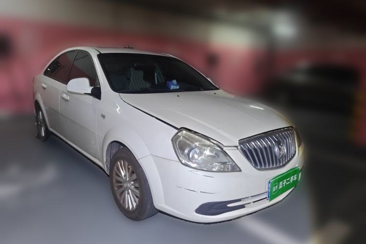 Used Buick Excelle 2015 1.5L Automatic Luxury Edition Front Right 45 Deg