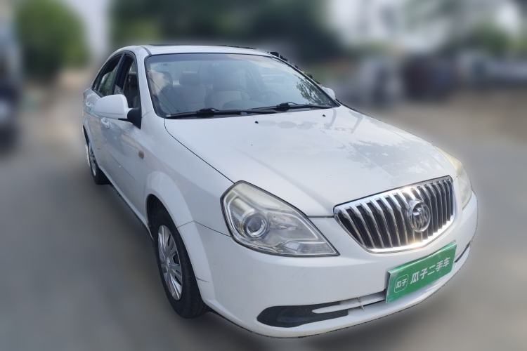 Used Buick Excelle 2015 1.5L Manual Classic Trim Front Right 45 Deg
