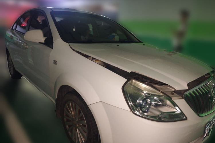Used Buick Excelle 2015 1.5L Manual Luxury Model Front Right 45 Deg