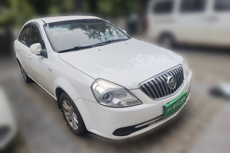 Used Buick Excelle 2015 1.5L Automatic Classic Model Front Right 45 Deg