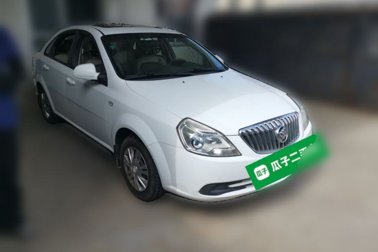Used Buick Excelle 2015 1.5L Manual Classic Trim Front Right 45 Deg