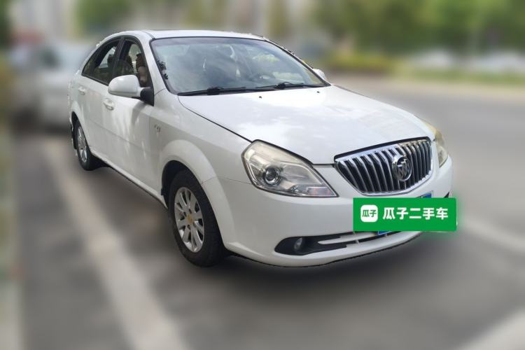 Used Buick Excelle 2015 1.5L Manual Classic Trim Front Right 45 Deg