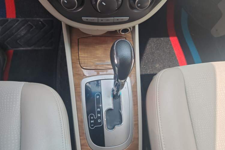 Used Buick Excelle 2015 1.5L Automatic Classic Model Gear Lever