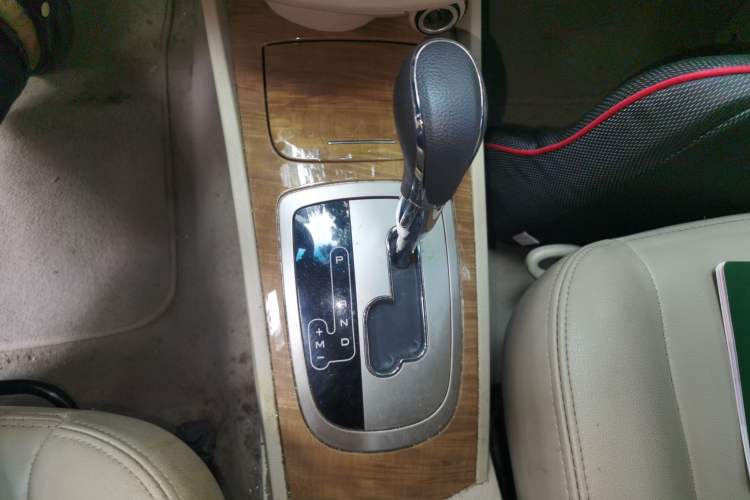 Used Buick Excelle 2015 1.5L Automatic Classic Model Gear Lever