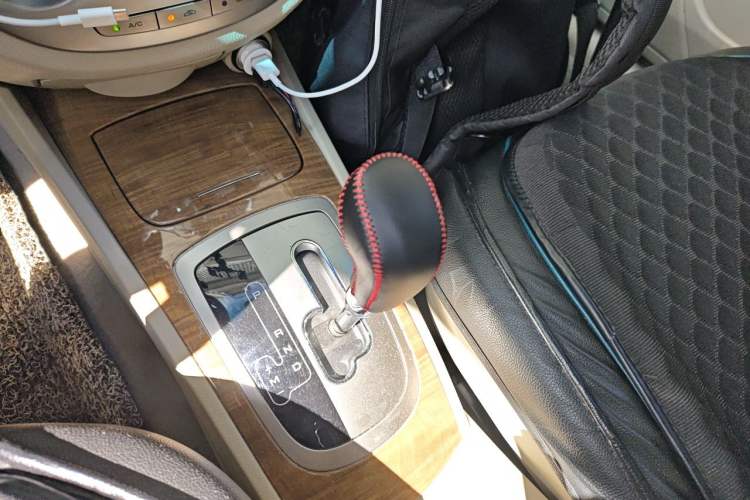 Used Buick Excelle 2015 1.5L Automatic Classic Model Gear Lever