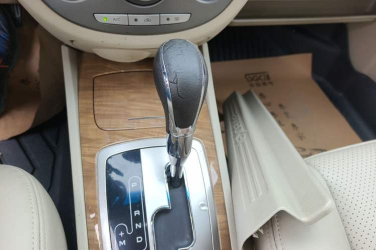 Used Buick Excelle 2015 1.5L Automatic Classic Model Gear Lever