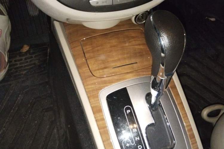 Used Buick Excelle 2015 1.5L Automatic Classic Model Gear Lever