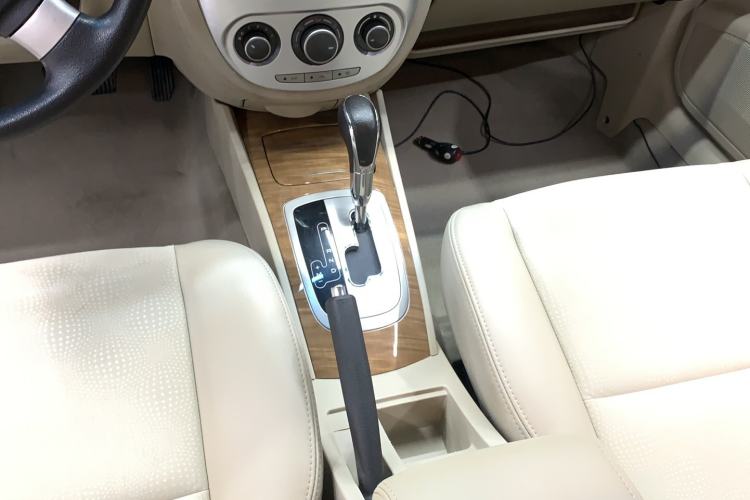 Used Buick Excelle 2015 1.5L Automatic Classic Model Gear Lever