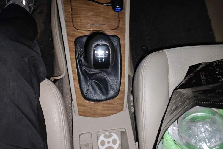 Used Buick Excelle 2015 1.5L Manual Classic Trim Gear Lever