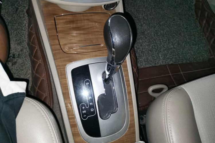 Used Buick Excelle 2015 1.5L Automatic Classic Model Gear Lever