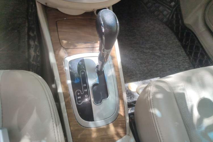 Used Buick Excelle 2015 1.5L Automatic Classic Model Gear Lever