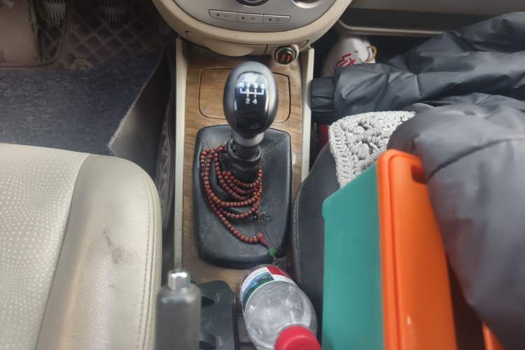 Used Buick Excelle 2015 1.5L Manual Classic Trim Gear Lever