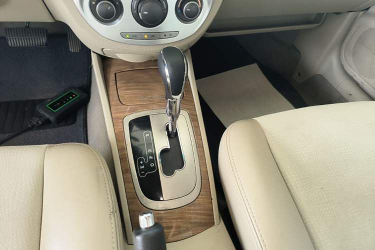 Used Buick Excelle 2015 1.5L Automatic Classic Model Gear Lever
