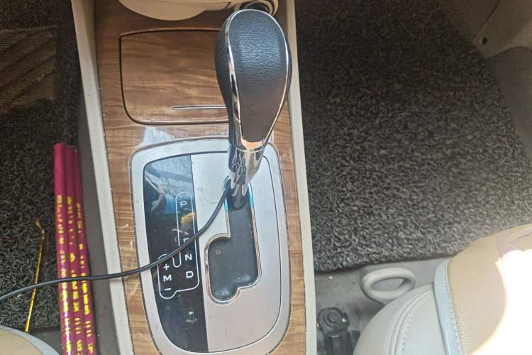 Used Buick Excelle 2015 1.5L Automatic Classic Model Gear Lever