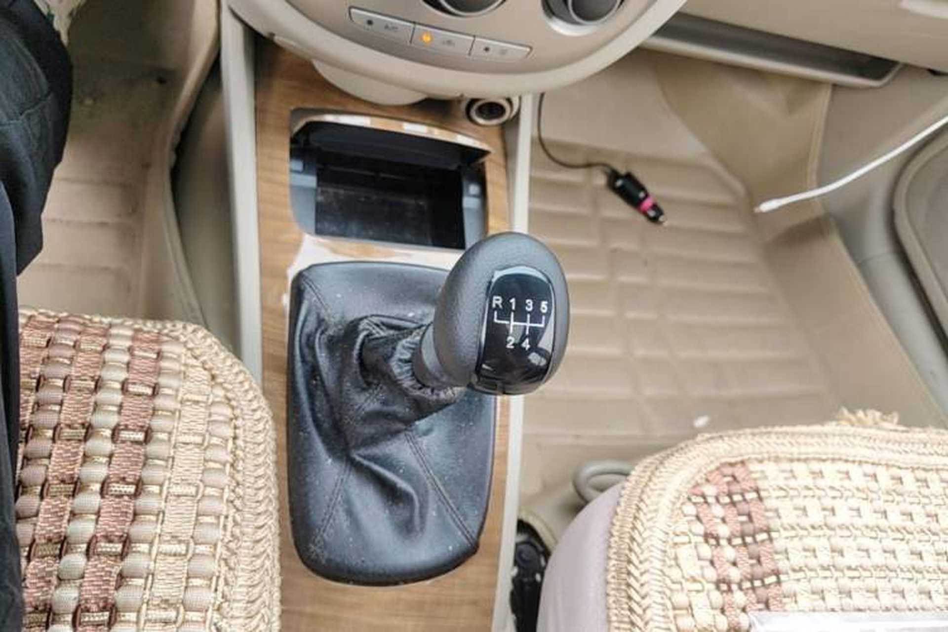 Used Buick Excelle 2015 1.5L Manual Classic Trim Gear Lever