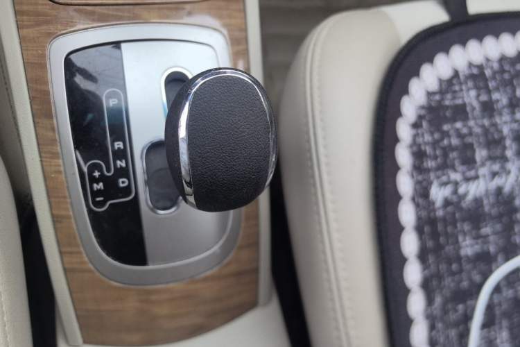Used Buick Excelle 2015 1.5L Automatic Classic Model Gear Lever