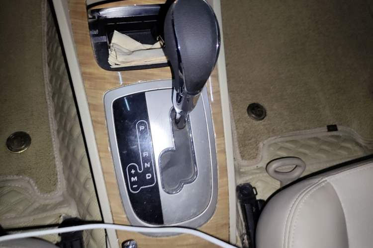 Used Buick Excelle 2015 1.5L Automatic Classic Model Gear Lever