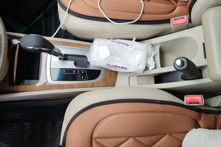 Used Buick Excelle 2015 1.5L Automatic Classic Model Gear Lever
