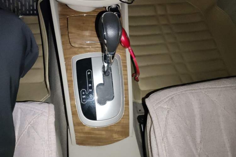 Used Buick Excelle 2015 1.5L Automatic Classic Model Gear Lever