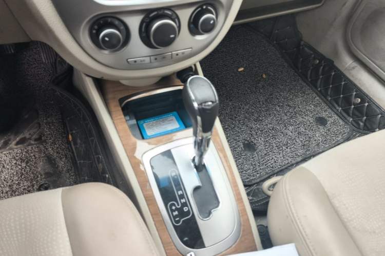 Used Buick Excelle 2015 1.5L Automatic Classic Model Gear Lever