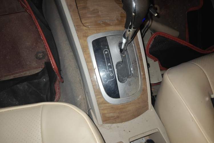 Used Buick Excelle 2015 1.5L Automatic Classic Model Gear Lever