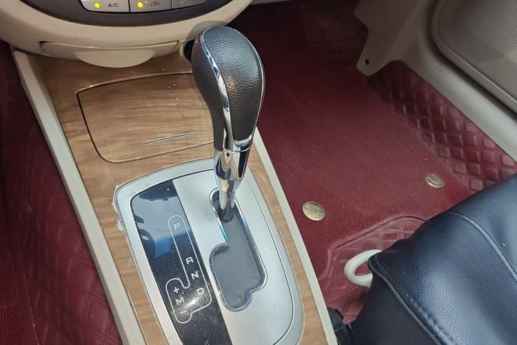 Used Buick Excelle 2015 1.5L Automatic Classic Model Gear Lever