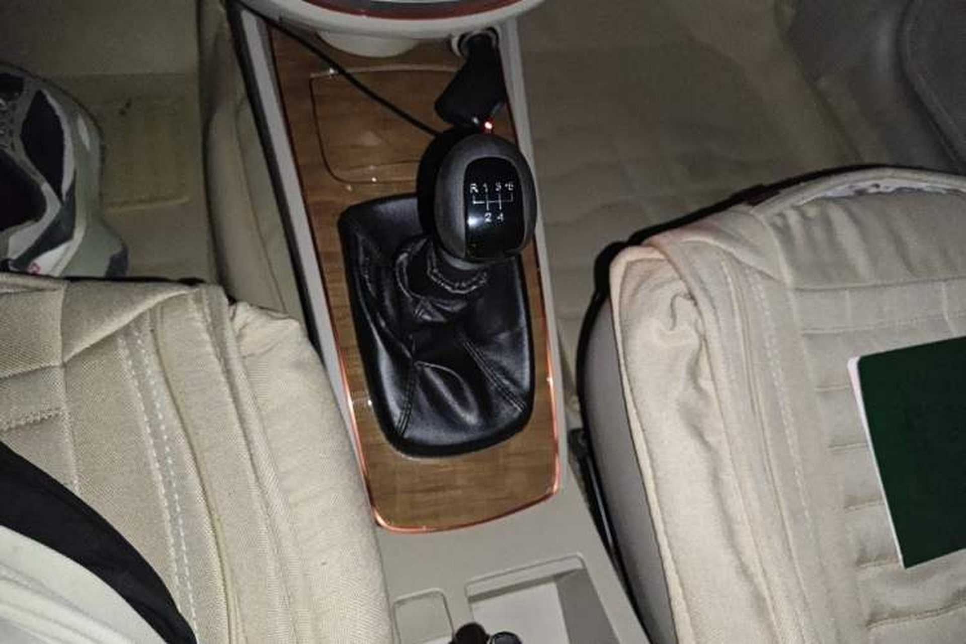 Used Buick Excelle 2015 1.5L Manual Luxury Model Gear Lever