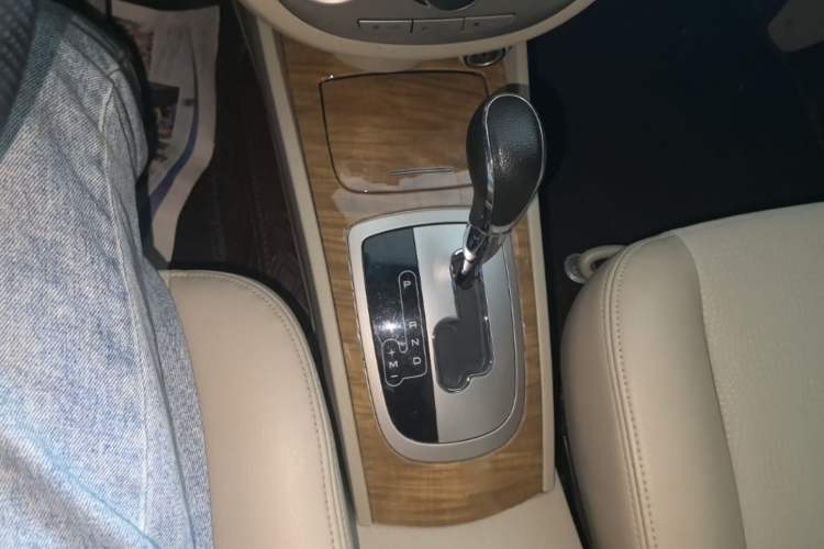 Used Buick Excelle 2015 1.5L Automatic Classic Model Gear Lever