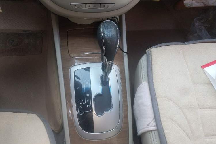Used Buick Excelle 2015 1.5L Automatic Classic Model Gear Lever