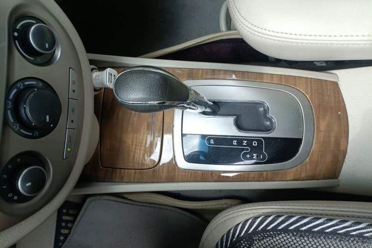 Used Buick Excelle 2015 1.5L Automatic Classic Model Gear Lever