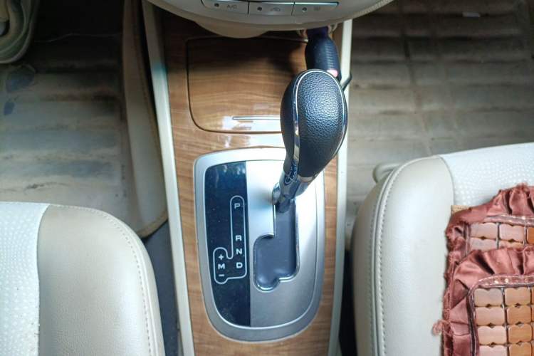 Used Buick Excelle 2015 1.5L Automatic Classic Model Gear Lever
