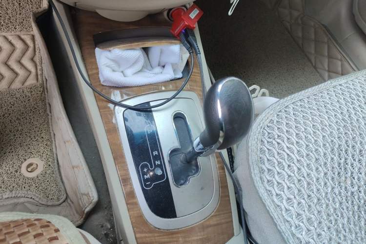 Used Buick Excelle 2015 1.5L Automatic Classic Model Gear Lever
