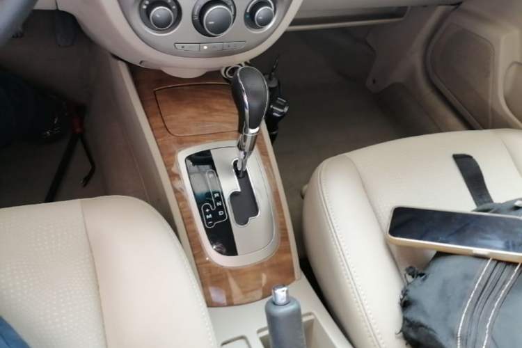Used Buick Excelle 2015 1.5L Automatic Classic Model Gear Lever