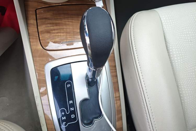 Used Buick Excelle 2015 1.5L Automatic Classic Model Gear Lever